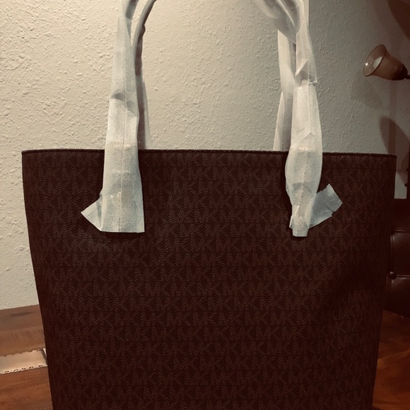 👜Michael Kors NS Jet Set with Large Fulton Clutch Zip  Wallet, Brown Acorn - Picture 11 of 15